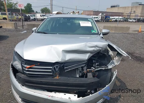 2012 Volkswagen Passat 2.5L Se из США, поврежденный, VIN 1VWBP7A39CC099570